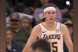 不忘前队友！拉塞尔转发里夫斯今天高光表现