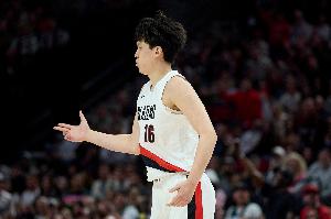 中国球迷对杨瀚森失去耐心？拓记：球队并不失望 他们仍着眼长远