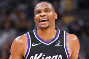 春风许我再少年！威少13中9砍下23分16板10助 拿下第204次三双！